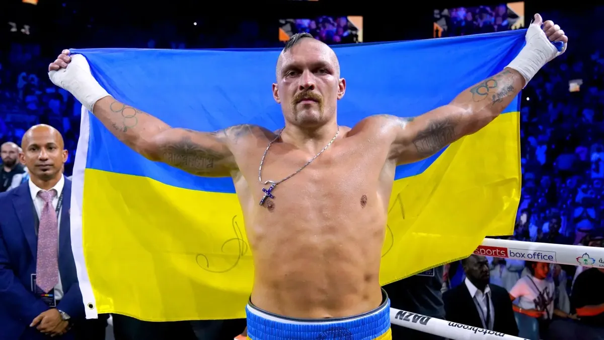 Best Boxers in The World: Our Ranking of 10 Best Fighters
